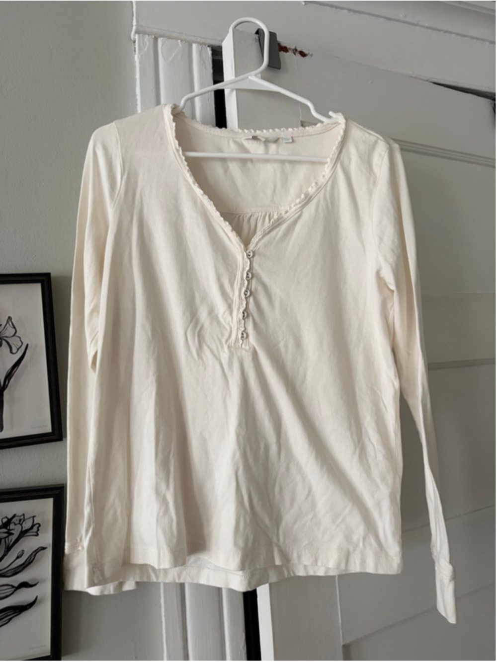 Women's FatFace Long Sleeve Tee Size 10 Cream